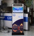 Máy Kiosk tra cứu thông tin ComQ Q-KIOSK 2471 CMT P80